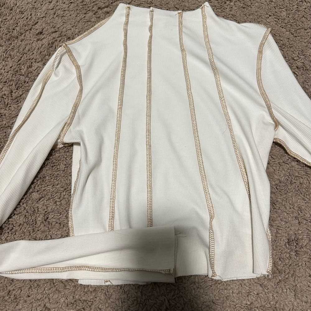Chic White Ribbed Sweater with Tan Stitching